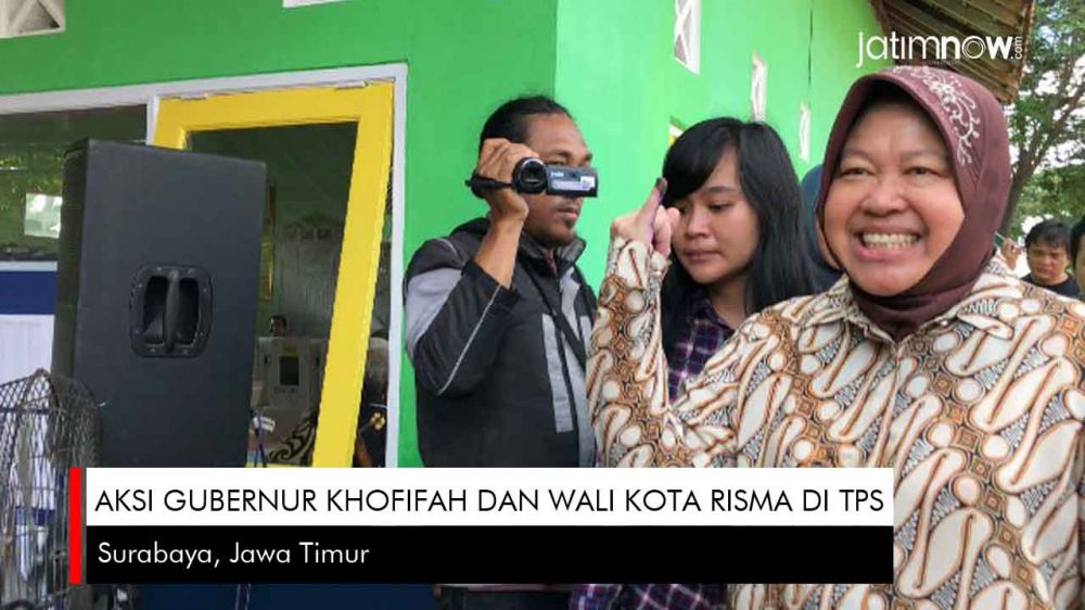 Video: Aksi Gubernur Khofifah dan Wali Kota Risma di TPS