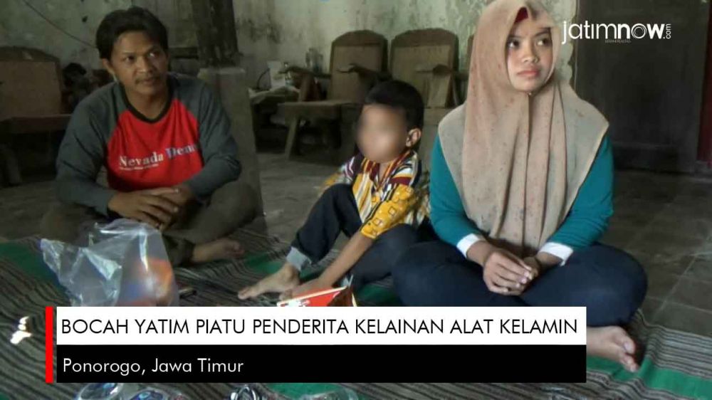 Video: Bocah Yatim Piatu Penderita Kelainan Alat Kelamin