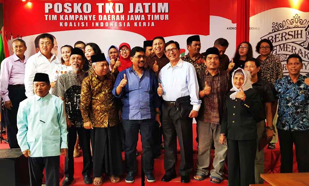 Ketua TKD Jatim, Machfud Arifin bersama Forum Berbeda tapi Mesra