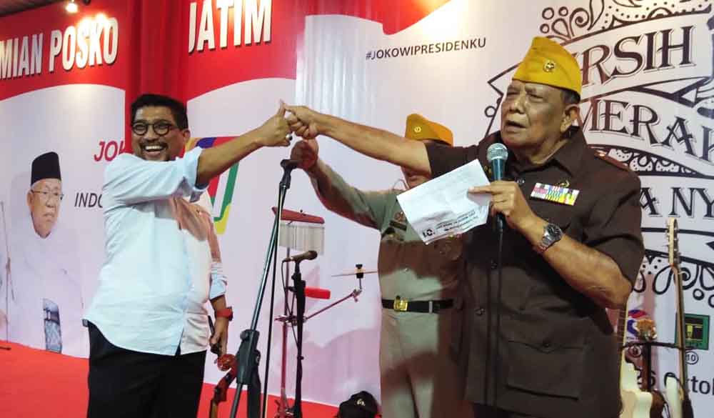 Ketua timses Jokowi Jatim bersama para veteran