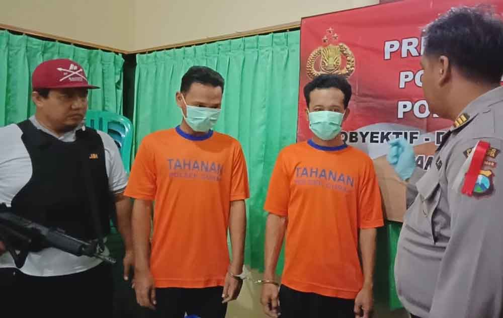 Kedua pelaku penipuan 