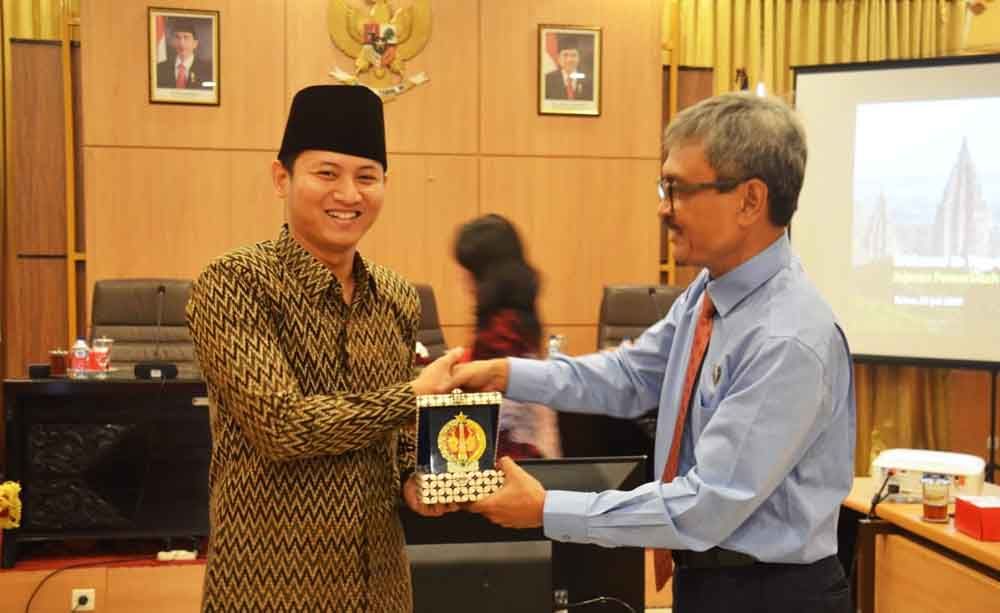 Cak Ipin saat beraudiensi dengan Pemprov DIY