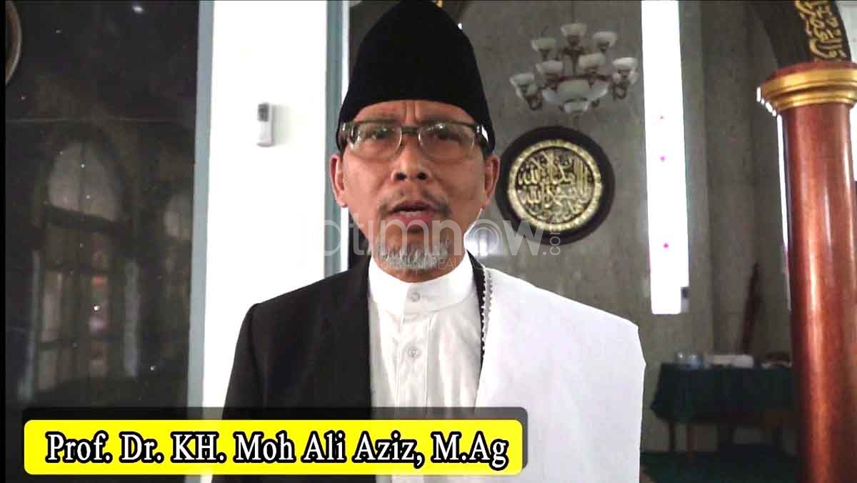 Guru besar Universitas Islam Negeri Sunan Ampel (UINSA) Surabaya, Prof Dr KH Moh Ali Azis