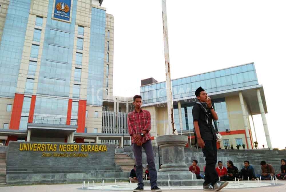Mimbar terbuka mahasiswa Unesa Surabaya