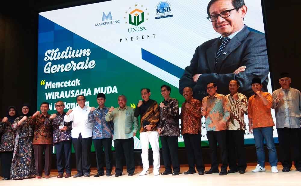 Acara kuliah umum di Unusa Surabaya