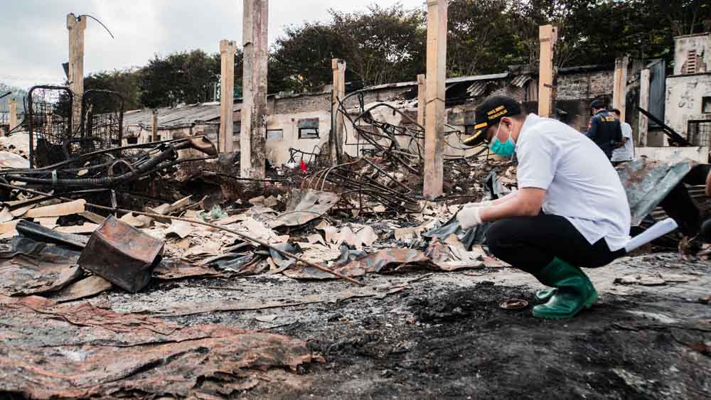 Menangis  Saat Temui Pedagang Pasar Pon, Ini Alasan Wabup Trenggalek