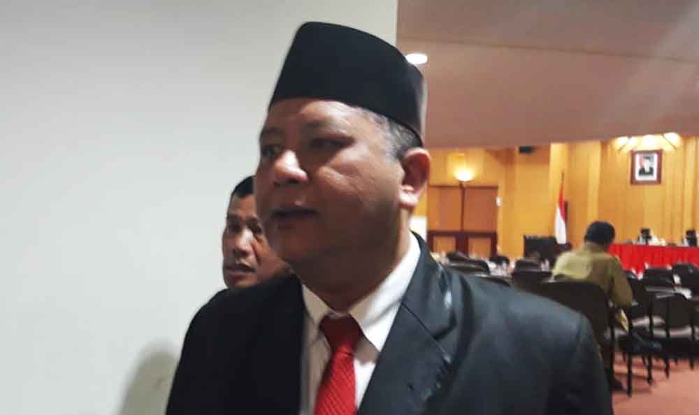 Wakil Wali Kota yang juga Ketua DPC PDIP Surabaya Wisnu Sakti Buana