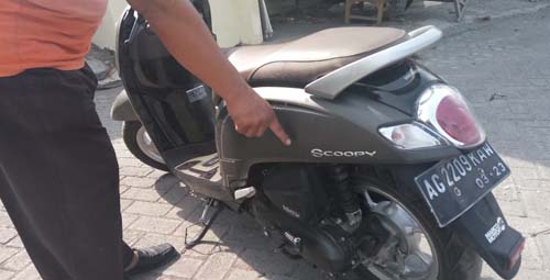 Motor bocah yang menabrak Mbah Sipah disita polisi.